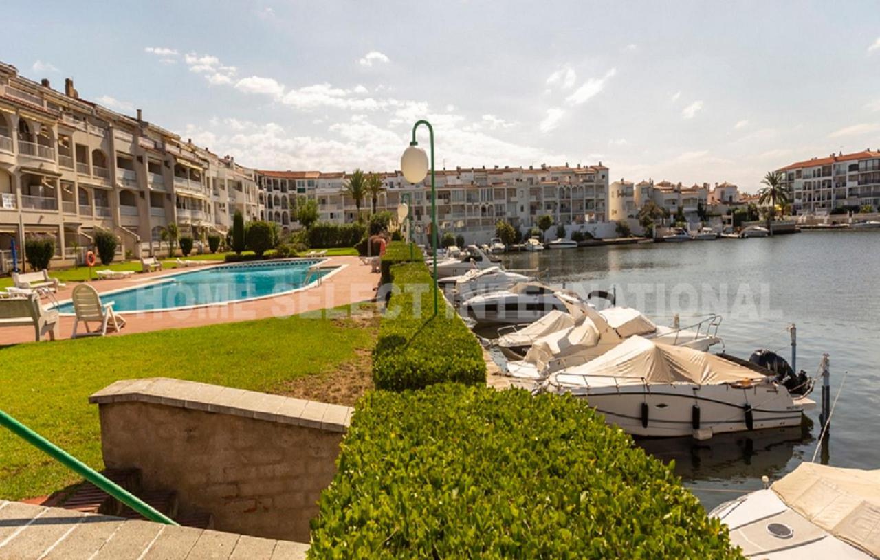 1005 Apartamento Con Vistas Al Lago San Maurici By Homeselectspain Емпуріабрава Екстер'єр фото